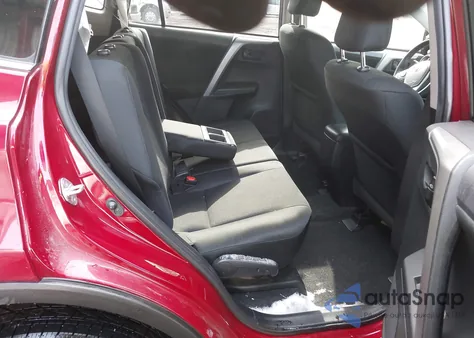 2018 Toyota Rav4 Le z USA, uszkodzony, nr VIN 2T3ZFREV8JW436428